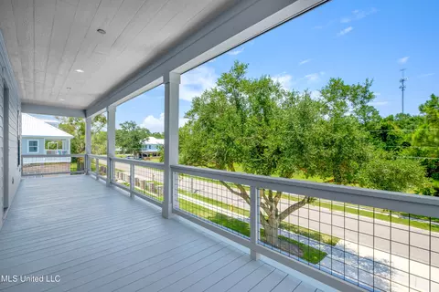 Exterior - 129 Markham Dr, Long Beach, MS 39560 photo 3 of 4