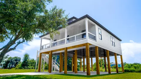 Exterior - 129 Markham Dr, Long Beach, MS 39560 photo 2 of 4