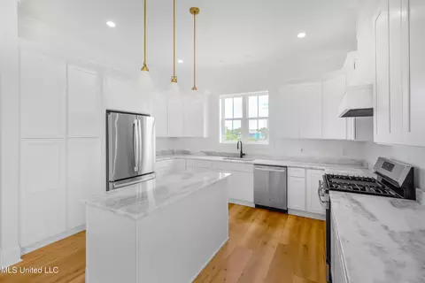 Kitchen - 129 Markham Dr, Long Beach, MS 39560 photo 1 of 2