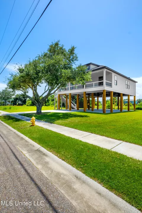 Other - 129 Markham Dr, Long Beach, MS 39560 photo 2 of 5