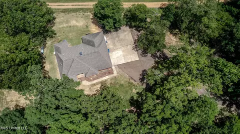 460 Deer Trail Dr, Hernando, MS 38632 photo 4
