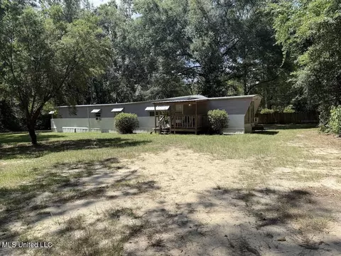 327 Flint Creek Rd, Wiggins, MS 39577