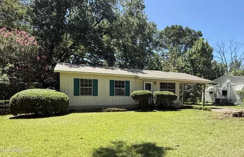 218 N Utica St, Terry, MS 39170