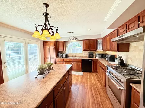 1188 Morrison Dr, Grenada, MS 38901 photo 2