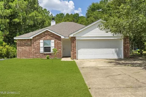 6621 Old Fort Bayou Rd, Ocean Springs, MS 39564
