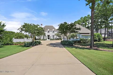 345 Lake Viillage Dr, Madison, MS 39110