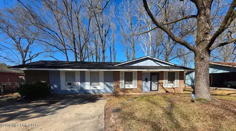 742 Benning Rd, Jackson, MS 39206