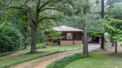 19 Autumn Dr, Coldwater, MS 38618