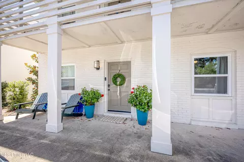114 Ethel Cir #7, Ocean Springs, MS 39564