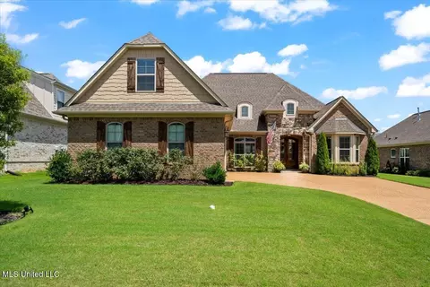 2896 Liam Ln, Nesbit, MS 38651
