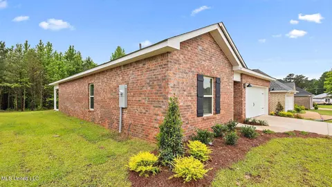 5007 Quail Ridge Dr, Jackson, MS 39212 photo 2