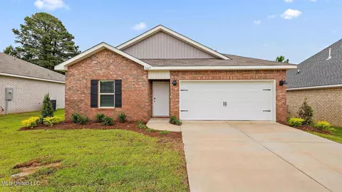 5007 Quail Ridge Dr, Jackson, MS 39212