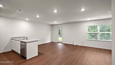 5007 Quail Ridge Dr, Jackson, MS 39212 photo 7