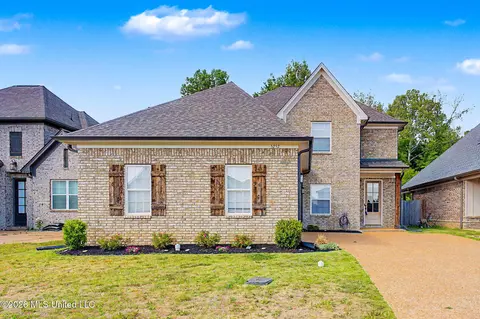 Exterior - 5252 Watson View Dr, Nesbit, MS 38651 photo 2 of 4