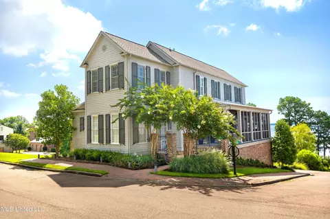 211 N Natchez Dr, Madison, MS 39110