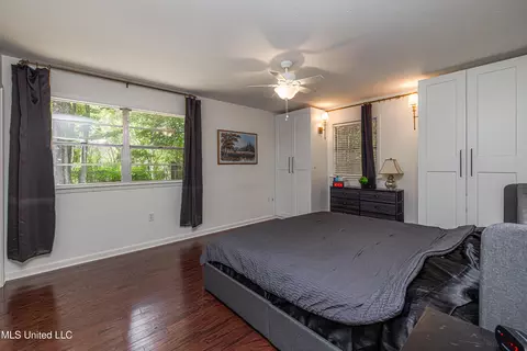 Bedroom - 4151 Navajo Rd, Jackson, MS 39211 photo 4 of 5