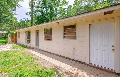 Exterior - 4151 Navajo Rd, Jackson, MS 39211 photo 7 of 11