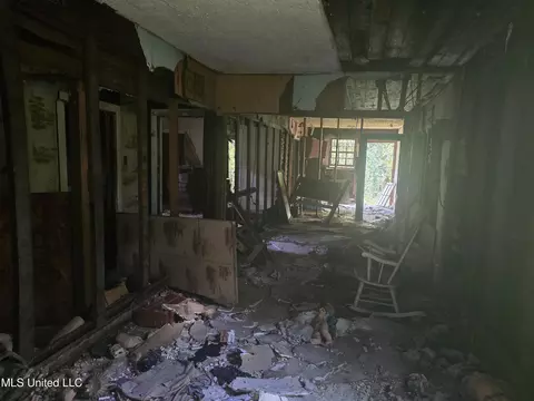 Entry Way - 207 Huron St, Jackson, MS 39203 photo 9 of 11