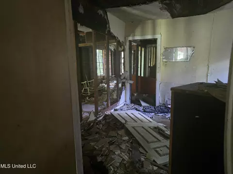 Entry Way - 207 Huron St, Jackson, MS 39203 photo 3 of 11