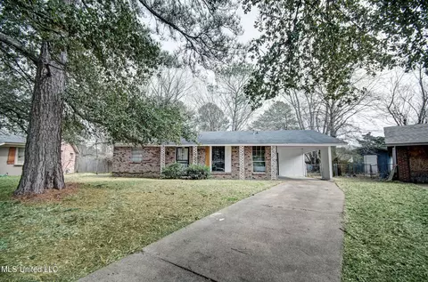 138 James Monroe Pl, Jackson, MS 39213