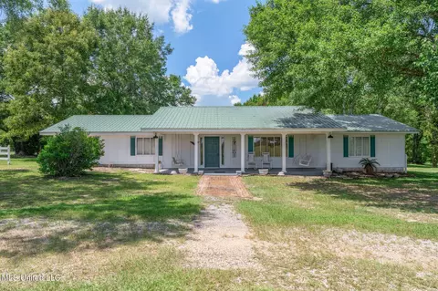 116 Monk Mitchell Rd, Picayune, MS 39466