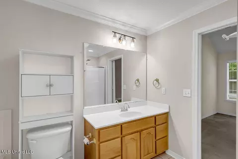 Bath - 454 Pinecrest Cir, Long Beach, MS 39560 photo 2 of 4