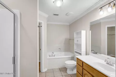 Bath - 454 Pinecrest Cir, Long Beach, MS 39560 photo 1 of 4