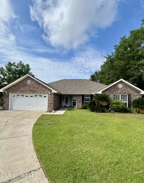 833 Heron Cv, Biloxi, MS 39532