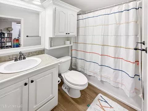 Bath - 121 Mason Way, Madison, MS 39110 photo 3 of 4