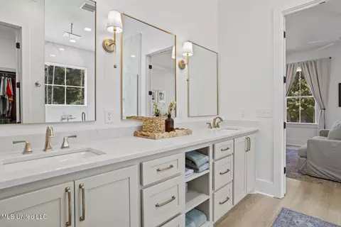 Bath - 312 Helen Cv, Madison, MS 39110 photo 5 of 6