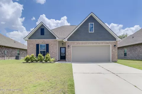 18075 Evergreen Dr, Gulfport, MS 39503