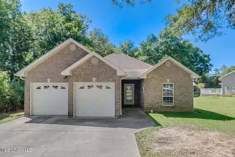 9817 Pokai Way, Diamondhead, MS 39525