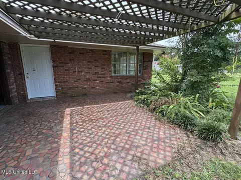 Exterior - 201 Saint Augustine Dr, Long Beach, MS 39560 photo 4 of 7