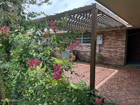 Exterior - 201 Saint Augustine Dr, Long Beach, MS 39560 photo 3 of 7