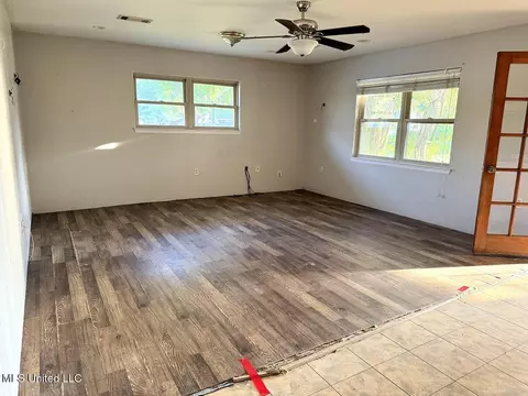 Living - 201 Saint Augustine Dr, Long Beach, MS 39560 photo 4 of 6
