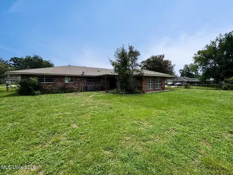 Exterior - 201 Saint Augustine Dr, Long Beach, MS 39560 photo 7 of 7