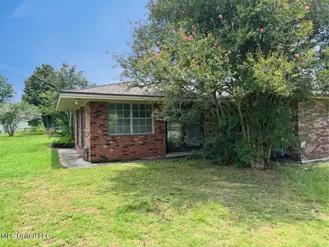 Exterior - 201 Saint Augustine Dr, Long Beach, MS 39560 photo 6 of 7