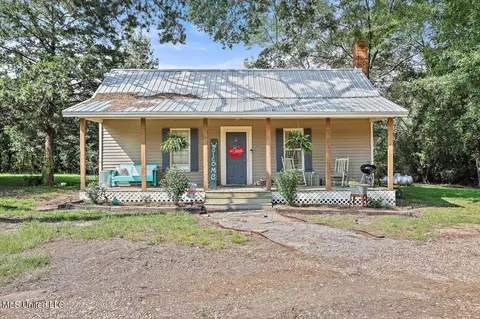 2063 Bennett Rd, Crystal Springs, MS 39059