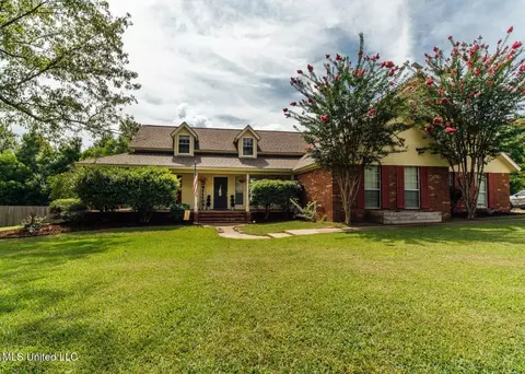 1657 Wells Rd, Clinton, MS 39056