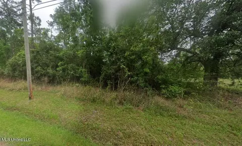 00 Second St, Bay Saint Louis, MS 39520