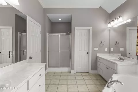 Bath - 470 Caroline Blvd, Madison, MS 39110 photo 3 of 4