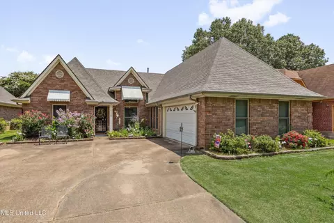 4370 Nicholas Ln, Southaven, MS 38672