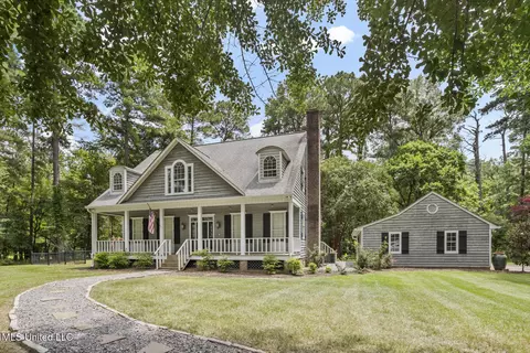 237 Green Oak Ln, Madison, MS 39110