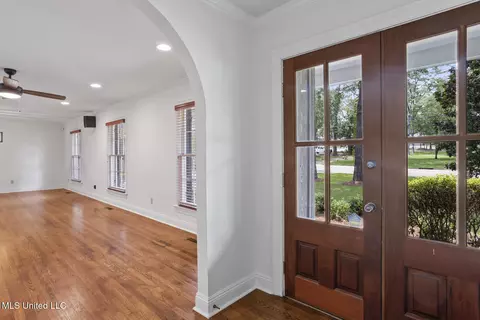 Entry Way - 1341 E Northside Dr, Jackson, MS 39211 photo 1 of 1