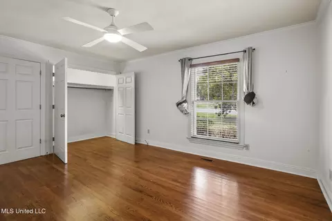Bedroom - 1341 E Northside Dr, Jackson, MS 39211 photo 3 of 5