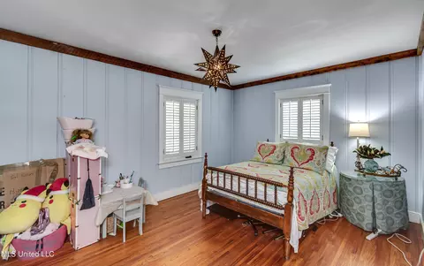 Bedroom - 3678 Cavalier Dr, Jackson, MS 39216 photo 6 of 14