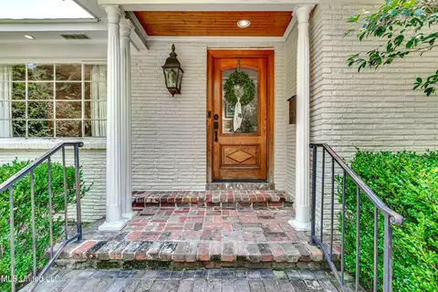 Exterior - 3678 Cavalier Dr, Jackson, MS 39216 photo 8 of 13
