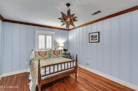 Bedroom - 3678 Cavalier Dr, Jackson, MS 39216 photo 7 of 14