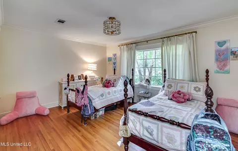 Bedroom - 3678 Cavalier Dr, Jackson, MS 39216 photo 9 of 14