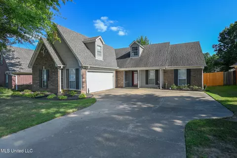 1367 N Pendulum Dr, Hernando, MS 38632